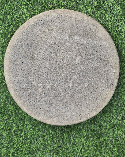 Piedra de paso circular de concreto gris – Concrete Decor